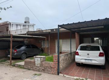Casa · 211m² · 5 Ambientes · 2 Cocheras · Venta, casa Parque Liceo. Primera Sección