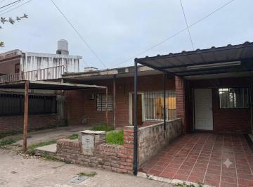 Casa · 211m² · 5 Ambientes · 2 Cocheras · Venta, casa Parque Liceo. Primera Sección