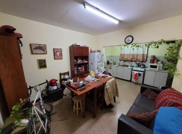 PH de 3 ambientes, Rosario · Venta Casa Interna en PH – 2 Dorm. con Patio Seco y Terraza