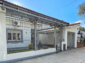 Casa · 120m² · 3 Ambientes · 1 Cochera · Venta Chalet 3 Ambientes en Castelar Sur Apto Credito