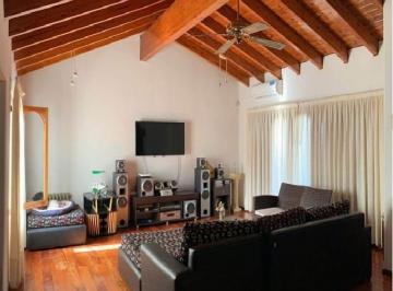 Casa de 8 ambientes, Ciudad de Mendoza · Casa 5ta. Seccion