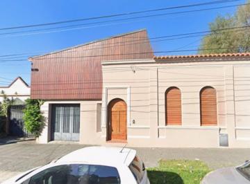 Casa · 428m² · 6 Ambientes · 6 Cocheras · Casa de 6 Ambientes - Morón Sur