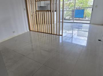 Departamento · 32m² · 1 Ambiente · Monoambiente o Departamento de 1 Ambiente Divisible con Balcon Como a Estrenar en Venta. Florida