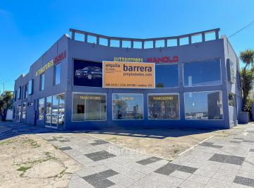Local comercial · 278m² · Local en Equina Sobre Av Juan B Justo