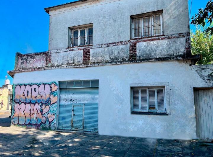 Local comercial · 242m² · 1 Ambiente