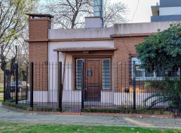 Casa · 105m² · 3 Ambientes · 1 Cochera · Casa 3 Amb con Patio - San Antonio de Padua
