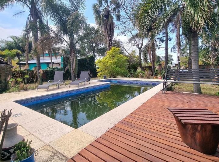 Casa · 250m² · 5 Ambientes · 1 Cochera