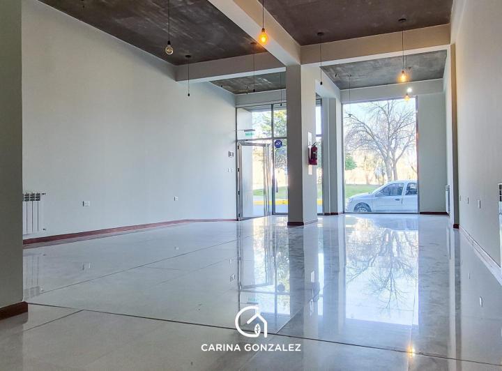 Local comercial · 121m² · 1 Ambiente