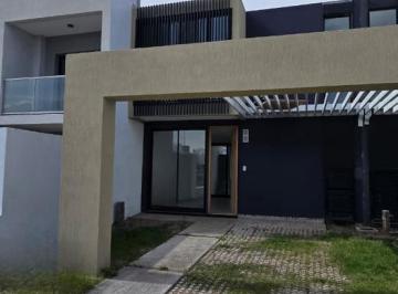 Casa · 115m² · 4 Ambientes · 1 Cochera · Vendo Duplex en Prados de Manantiales! a 5 Min de Barrio Jardin y 10 del Centr