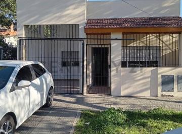 Casa · 85m² · 4 Ambientes · 1 Cochera · Venta Casa 4 Ambiemtes San Antonio de Padua/ Garage Patio Financiación 35%