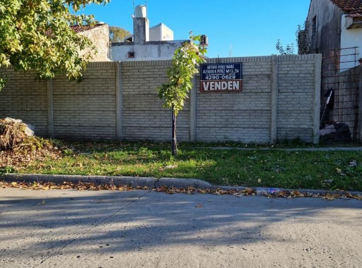 Terreno · 210m²