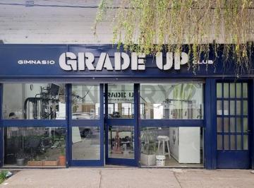 Local comercial · 198m² · 3 Ambientes · Local Comercial con Vivienda en Venta en La Plata