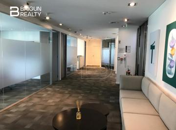 Oficina comercial · 572m² · 4 Cocheras · Oficina en Alquiler, Sobre Av Santa Fe