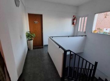 Departamento · 92m² · 5 Ambientes · 1 Cochera · Departamento en Venta en Sarandí, Avellaneda, G. B. a. Zona Sur