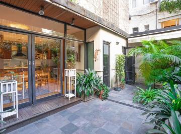 Departamento · 165m² · 5 Ambientes · 1 Cochera · Edificio Estilo Francés - Categoría - Primer Piso - Terraza Propia - Cochera (Espacio) - Reciclado