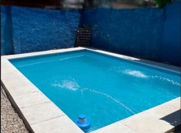 Casa · 180m² · 4 Ambientes · 2 Cocheras · Venta de Casa con Piscina y Local en General Pacheco, Tigre, G. B. a. Zona Norte