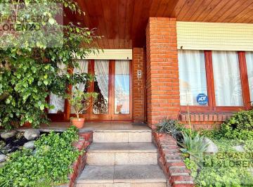 Casa · 250m² · 4 Ambientes · 4 Cocheras · Casa 4 Amb
