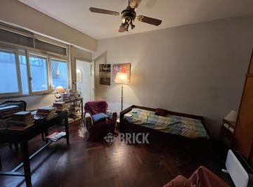 Departamento · 25m² · 1 Ambiente · Doblas Al 1500 - 31 m² Patio Apto Profesional