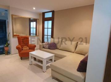 Casa · 175m² · 2 Dormitorios · 2 Cocheras · Venta Casa 2 Dorm. + Cochera | Calle 3 y 66 | La Plata