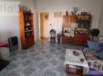 PH · 53m² · 2 Ambientes · PH en Moron
