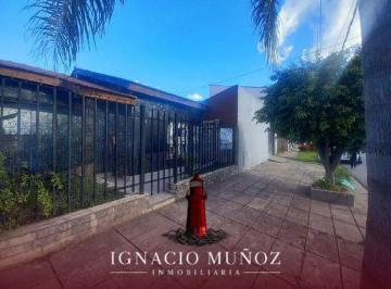 Casa de 3 ambientes, La Matanza · Chalet de 3 Ambientes + Departamento de 2 Ambientes a Refaccionar