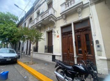 Casa · 480m² · 15 Ambientes · Casa - Venta - Constitución - Multifamiliar