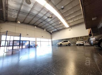 Bodega-Galpón · 700m² · 25 Cocheras · Galpón/local en Venta en Loma Hermosa - Ingreso por Dos Avs