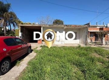 DOP-DOP-2111_2 · Casa 4 Ambientes. | Calle 17 Al 3100