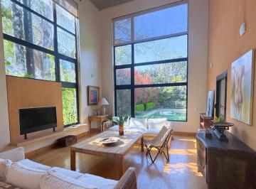 Casa · 285m² · 6 Ambientes · 3 Cocheras · Casa en Barrio Cerrado Villa Bertha con Pileta