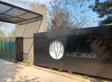 Casa · 195m² · 3 Ambientes · 2 Cocheras · Housing La Escondida, Casa de 3 Dorm. con Seguridad, Excelente Ubicacion