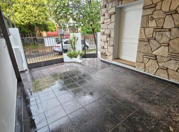 Casa de 3 ambientes, Córdoba · Casa con 196 m² en Venta con 3 Dorm. en Paso de Los Andes