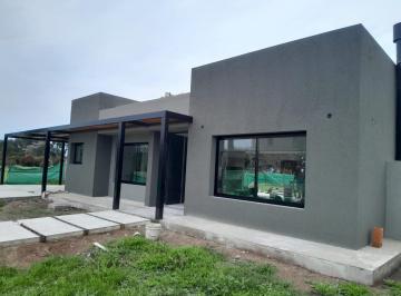 Casa · 163m² · 4 Ambientes · 2 Cocheras · Venta Casa El Cardal II - a Estrenar