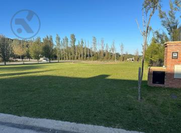 Terreno · 780m² · 6 Cocheras · Venta | Lote de 780 m | Barrio Privado Las Prunas