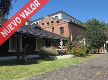 Casa de 5 ambientes, Morón · Venta Casa Varios Ambientes en Castelar Norte, Parque Ayerza. Retasada