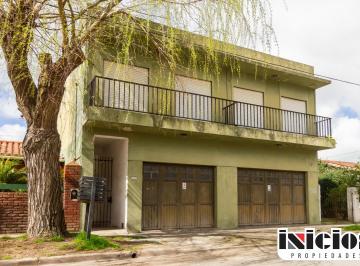 Departamento de 2 ambientes, Mar de Ajó · Departamento: Olmos N° 130 E/ Marano y Espora - Mar de Ajó - C996