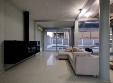 Casa · 292m² · 7 Ambientes · 3 Cocheras · Casa en Venta - Zona Maristas - Frente a Dalvian
