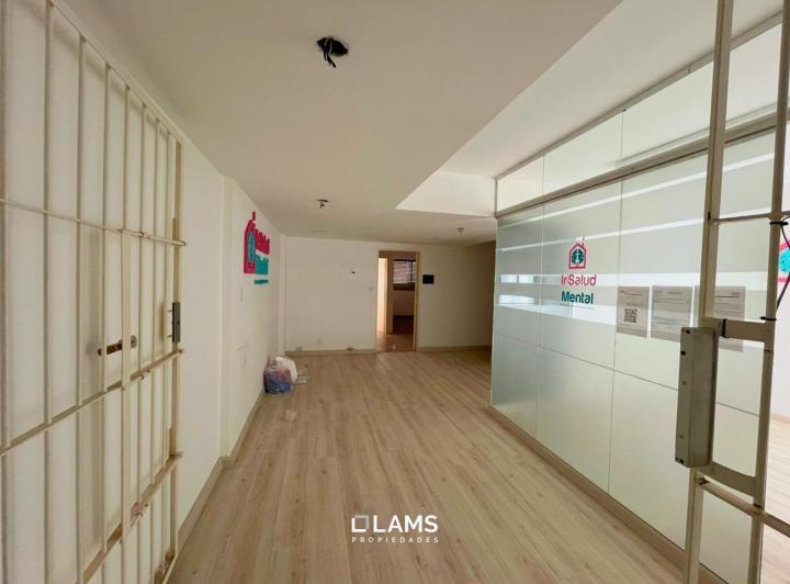Oficina comercial · 105m² · 4 Ambientes