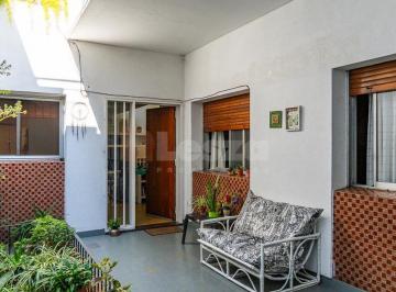 Casa de 4 ambientes, Lomas de Zamora · Casa + 2 Locales en Block - Banfield Zona Comercial
