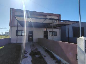 Casa · 85m² · 3 Ambientes · 1 Cochera · Venta Duplex 2 Dorm. Valle Cercano