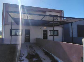 Casa · 85m² · 3 Ambientes · 1 Cochera · Venta Duplex 2 Dorm. Valle Cercano