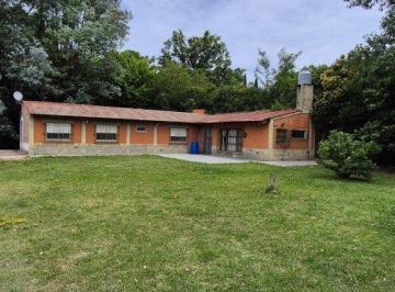 Casa de 4 ambientes, Presidente Perón · Casa Quinta en Guernica