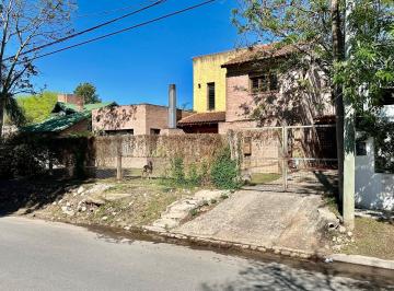 Casa de 5 ambientes, Córdoba · Casa 2dorm en Venta Arguello Gran Terreno Patio y Pileta