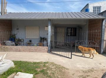 Casa · 300m² · 6 Ambientes · 2 Cocheras · Importante Terreno con 4 Edificaciones Terminadas