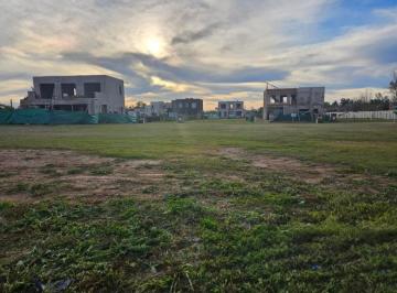 Terreno · 378m² · Adg. Excelente Lote Interno en El Olivar