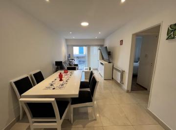 Departamento · 60m² · 2 Ambientes · Venta Departamento Dos Ambientes con Balcon La Perla