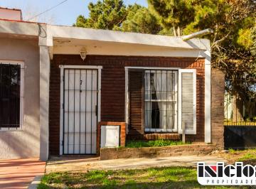 Departamento de 2 ambientes, Mar de Ajó · Departamento: Crámer Nº 604 E/ Sacconi y Ramos Mejía - Mar de Ajó - C986