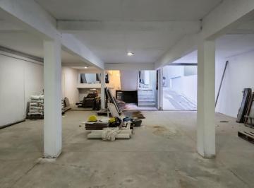 Garage · 9m² · Cochera en Planta Baja Mendoza 1800