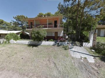 Departamento · 26m² · 2 Ambientes · Departamento en Venta 1 Dorm. Villa Gesell Oportunidad Inversion Potencial Alto Alquiler