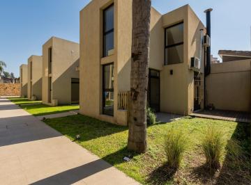 Casa · 60m² · 3 Ambientes · 1 Cochera · Casa en Venta Barrio Fisherton 2 Dorm. Duplex Jardin Parrillero Pileta Luminoso