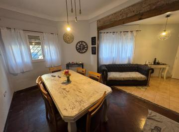 Casa · 111m² · 4 Ambientes · Casa de 4 Ambientes a La Venta Sobre Diaz Colodrero, Villa Urquiza